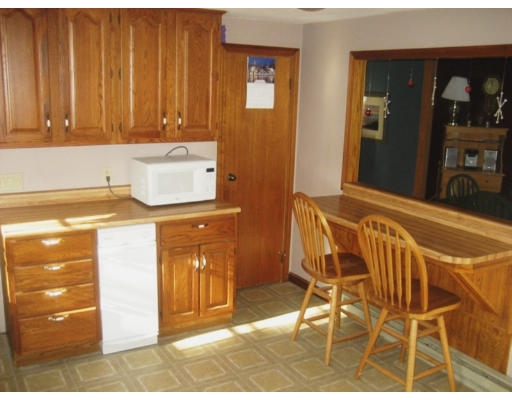 145 Sierra Vista Road Springfield, MA 01128 - Photo 10 of 16