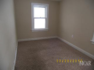 7827 Jackman Road Temperance, MI 48182 - Photo 6 of 13 941698-5.JPG