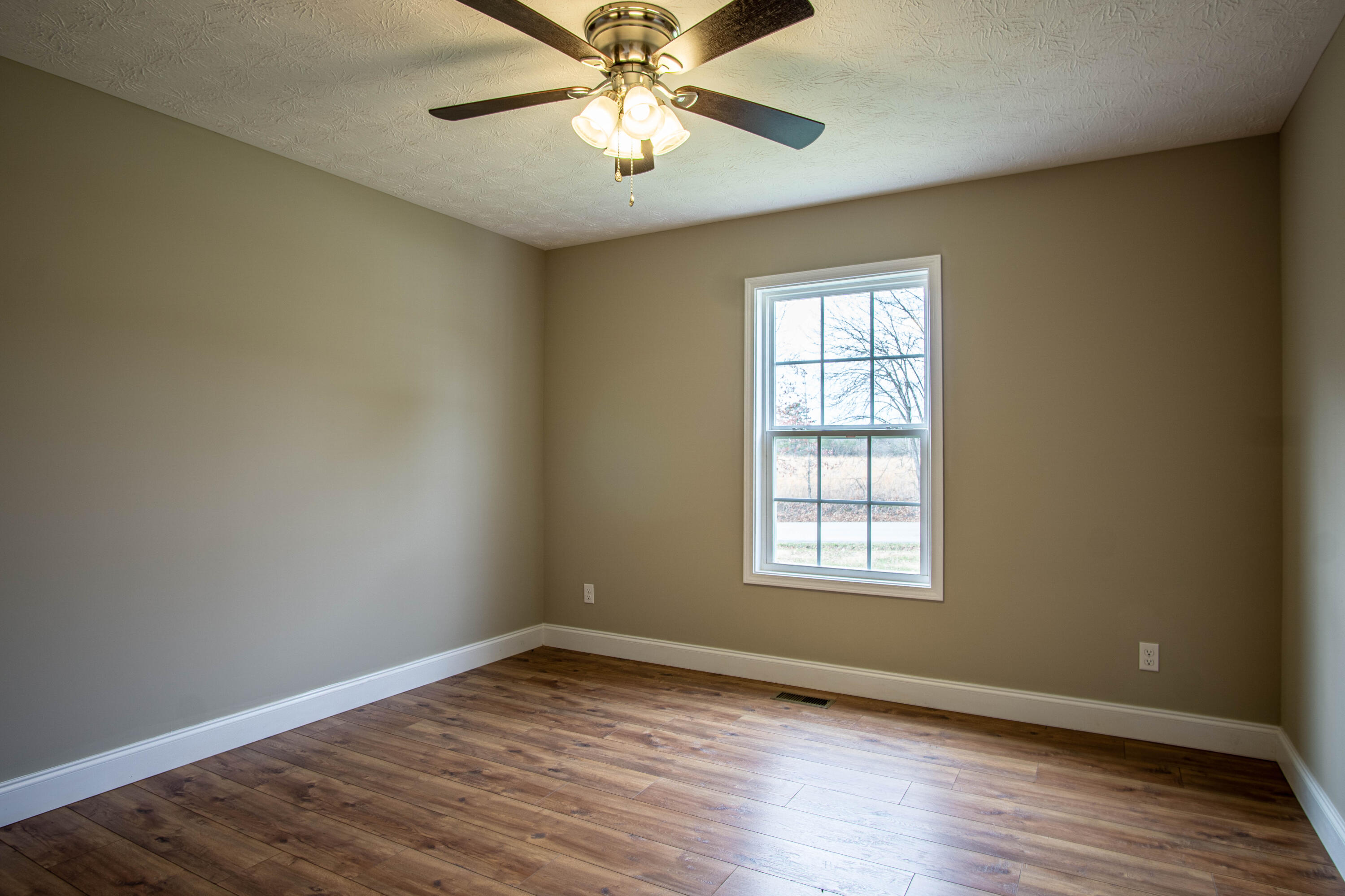 1881 Hightop Road Corbin, KY 40701 - Photo 22 of 36 DSC09879-HDR