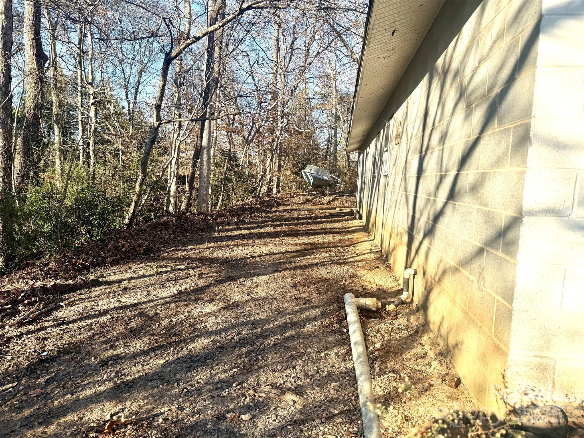 138 Rash Road Lincolnton, NC 28092 - Photo 26 of 41 a view of a yard with large trees