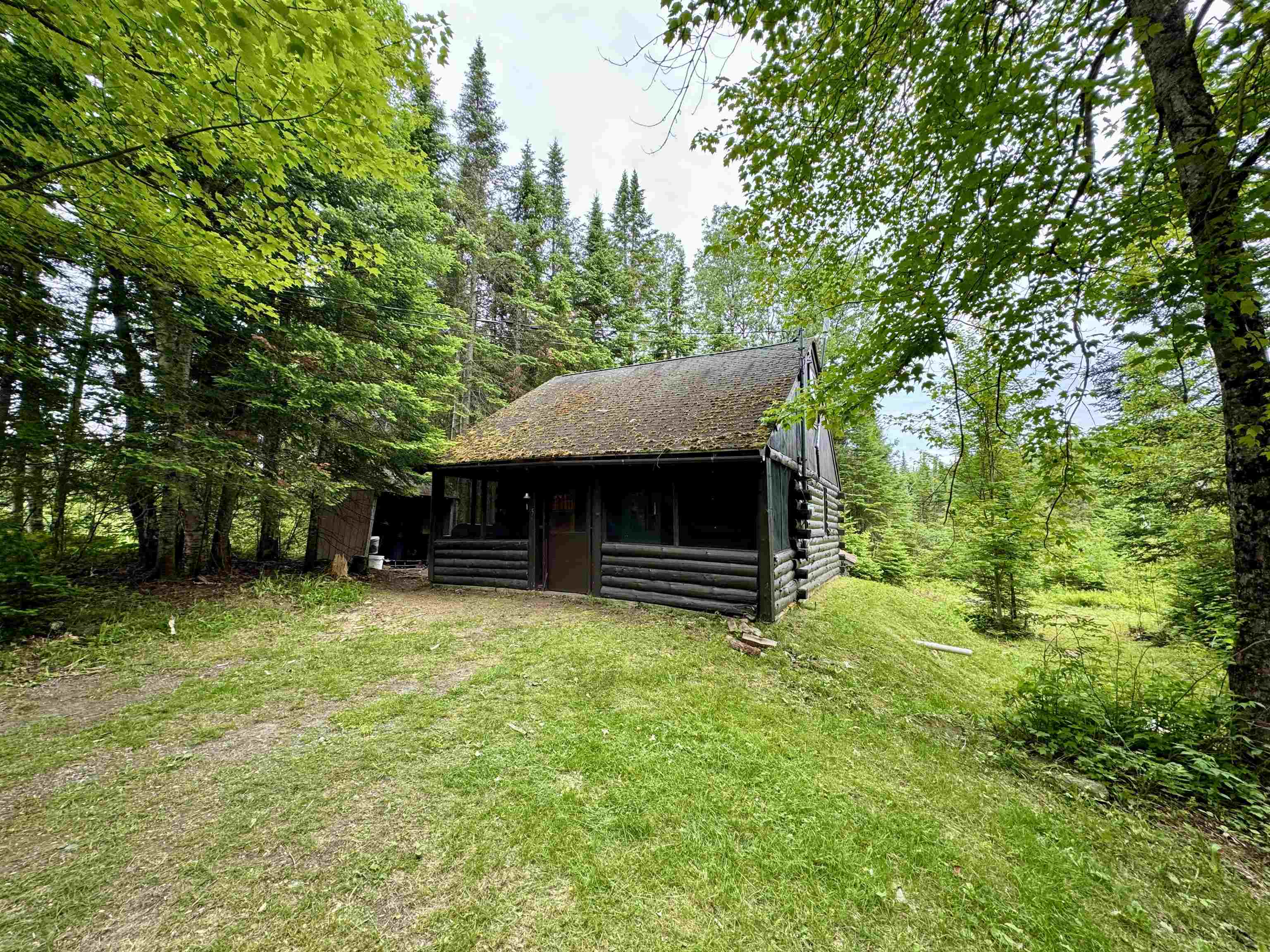 5 Rabbit Run Pittsburg, NH 03592 - Photo 2 of 40