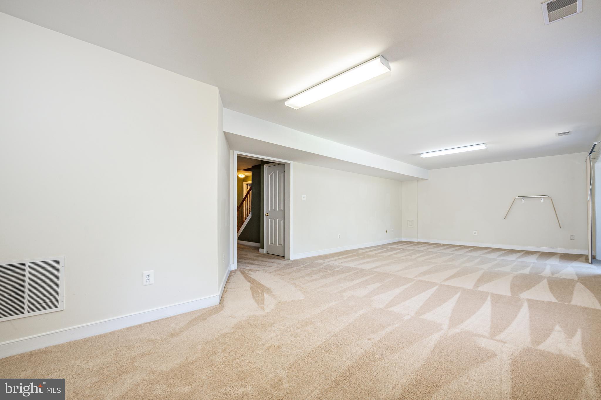 8206 Higham Road Lorton, VA 22079 - Photo 29 of 38 Gallery Image 29