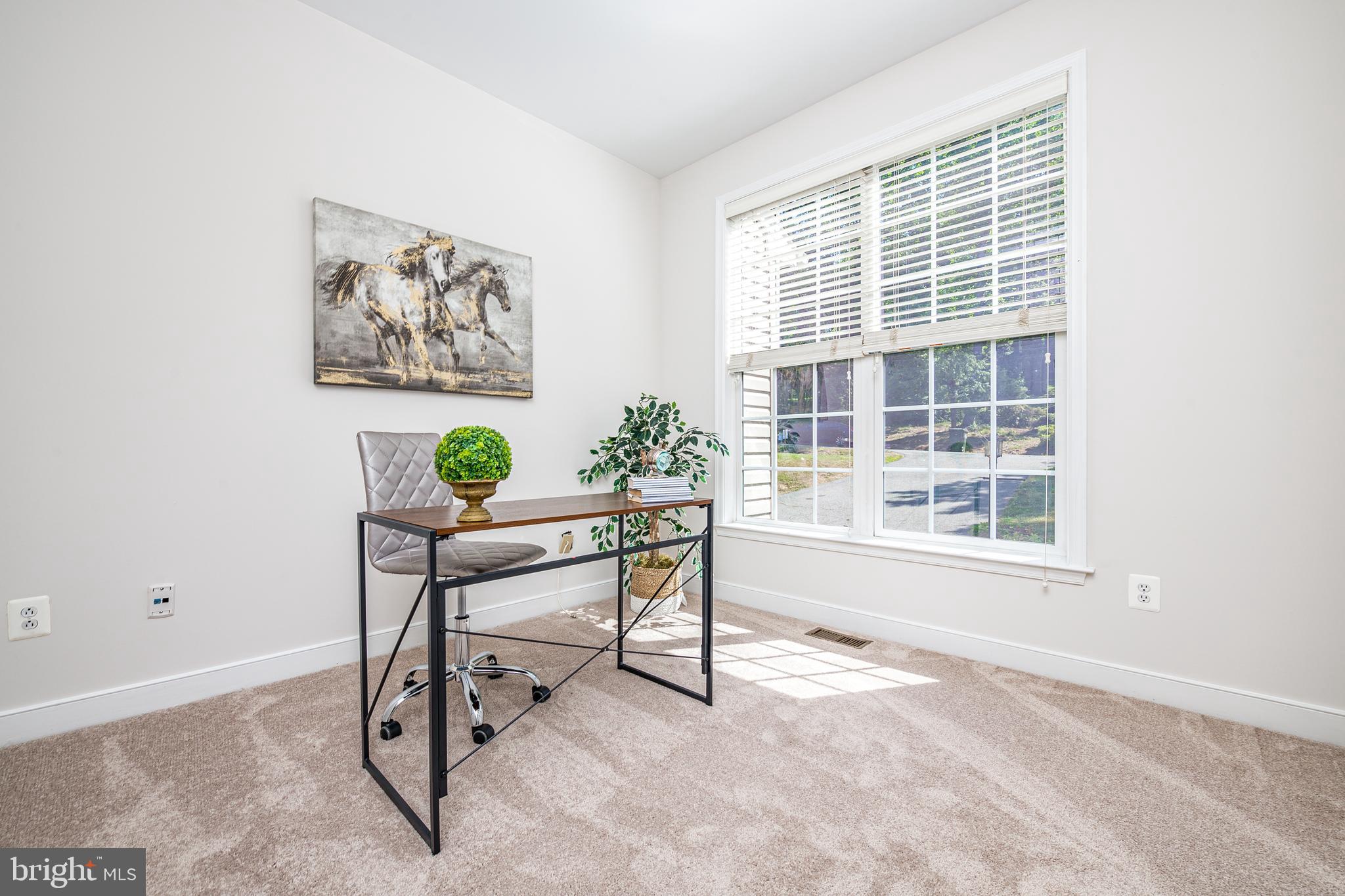 8206 Higham Road Lorton, VA 22079 - Photo 4 of 38 Gallery Image 4