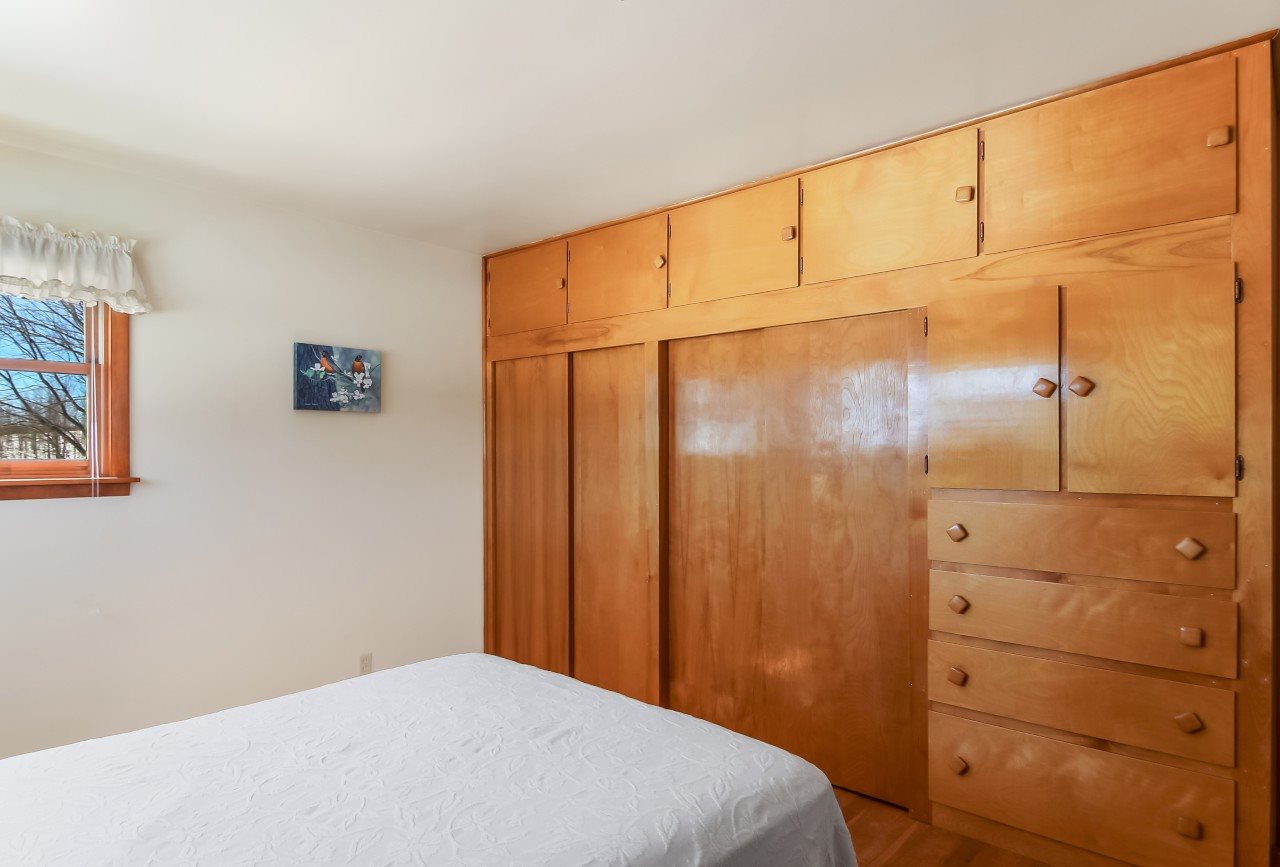 7425 Forest Lodge Road Traverse City, MI 49685 - Photo 19 of 32 1858419-18.JPG