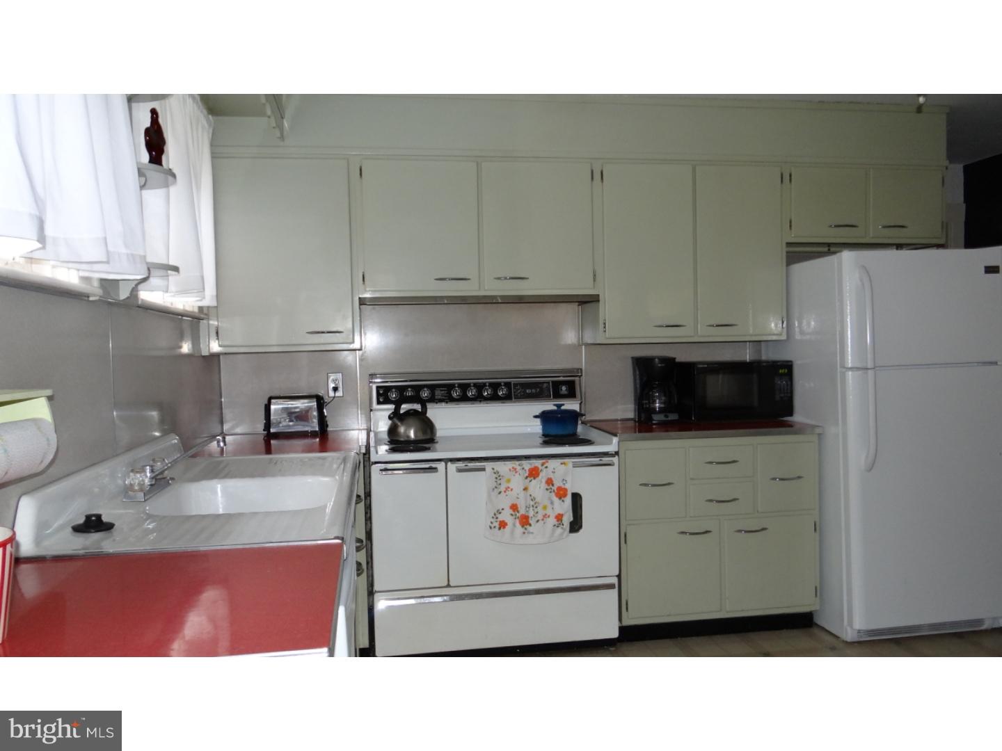 1243 Alsace Road Reading, PA 19604 - Photo 9 of 18 Gallery Image 9