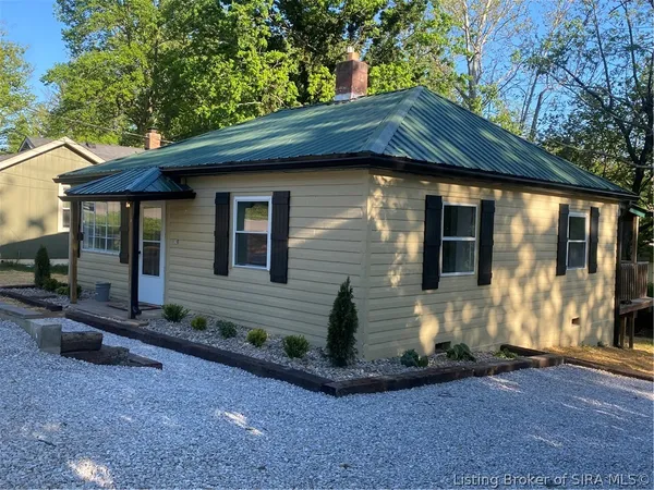 $179,900 | 829 Capitol Boulevard, Corydon, IN 47112