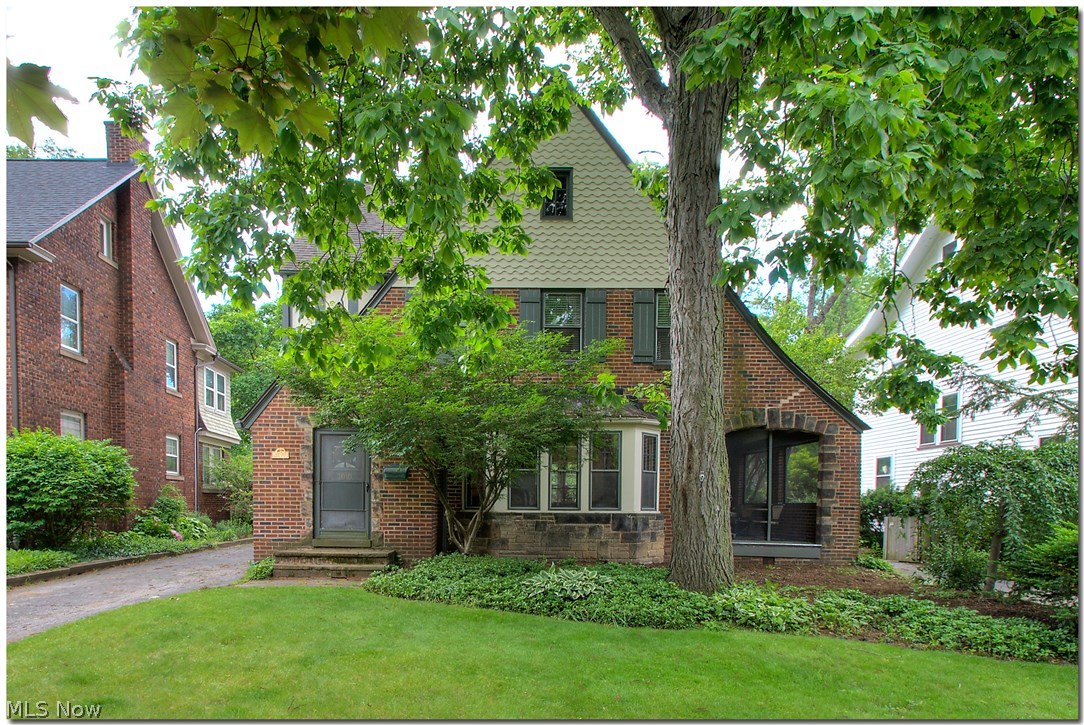3010 Coleridge Road Cleveland, OH 44118 - Photo 24 of 25