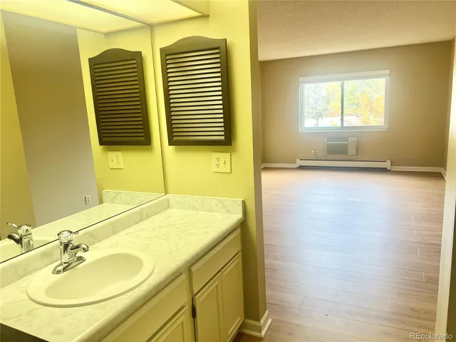 $2,200 | 14390 East Marina Drive, Unit 204, Aurora, CO 80014