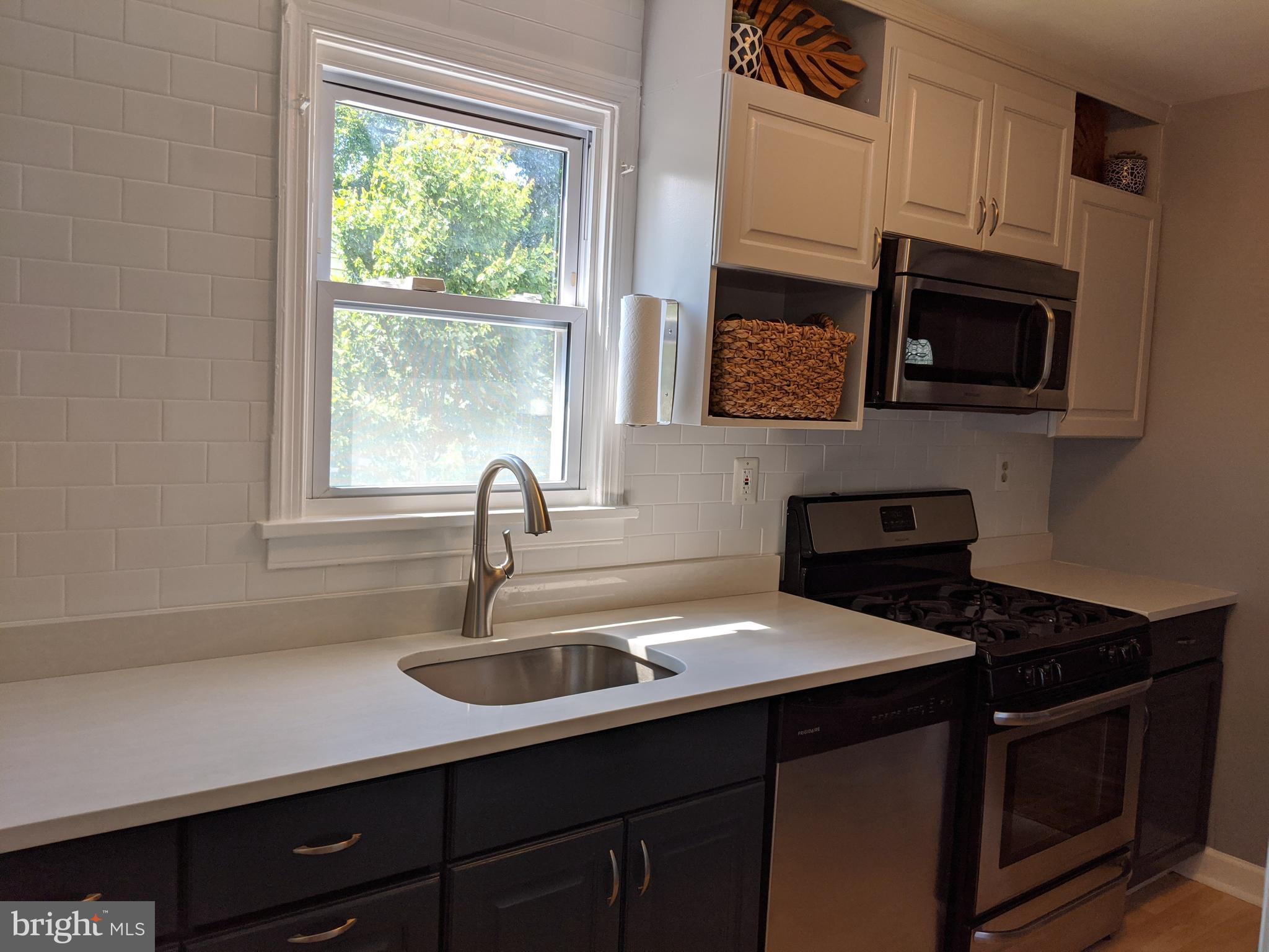 2818 Lindell Street Silver Spring, MD 20902 - Photo 8 of 38