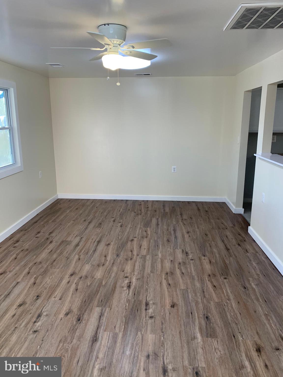 10121 Elk Run Road Catlett, VA 20119 - Photo 6 of 16 Living Room