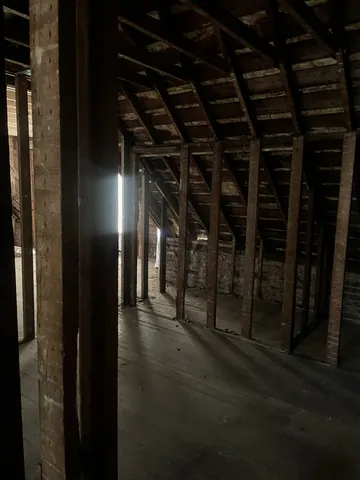 an empty room with closet