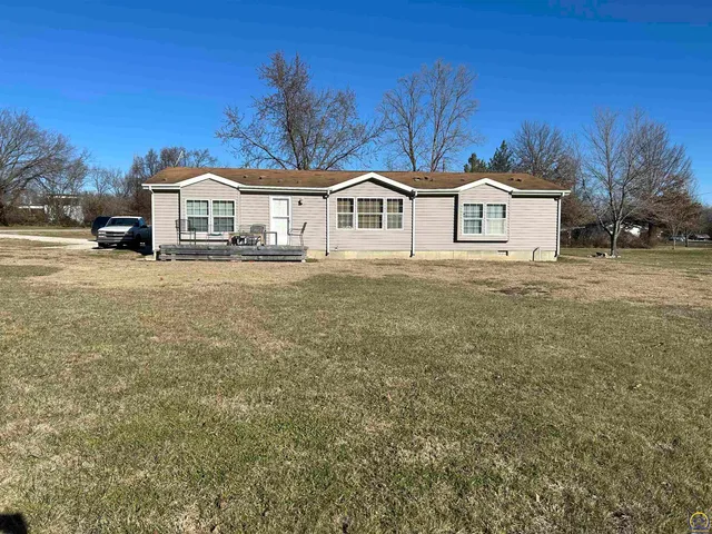 $89,900 | 410 East Grand Avenue, Hartford, KS 66854