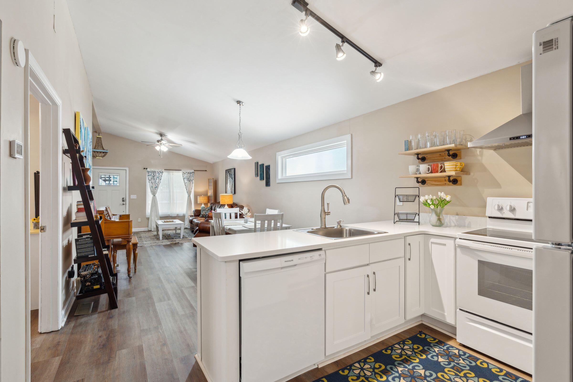 420 East Erie Avenue Folly Beach, SC 29439 - Photo 81 of 106 420EErieAve-KeenEyeMarketing-077