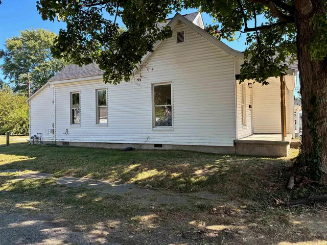 $124,900 | 801 South Main Street, Bicknell, IN 47512