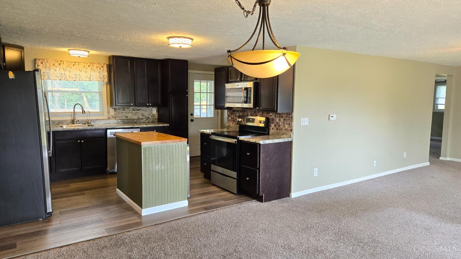 7470 Fairground Road Blanchester, OH 45107 - Photo 6 of 32 Gallery Image 6