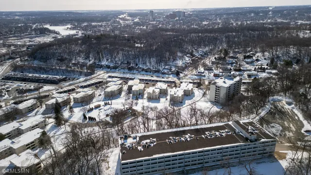 $130,000 | 625 19th Street Northwest, Unit 407, Rochester, MN 55901