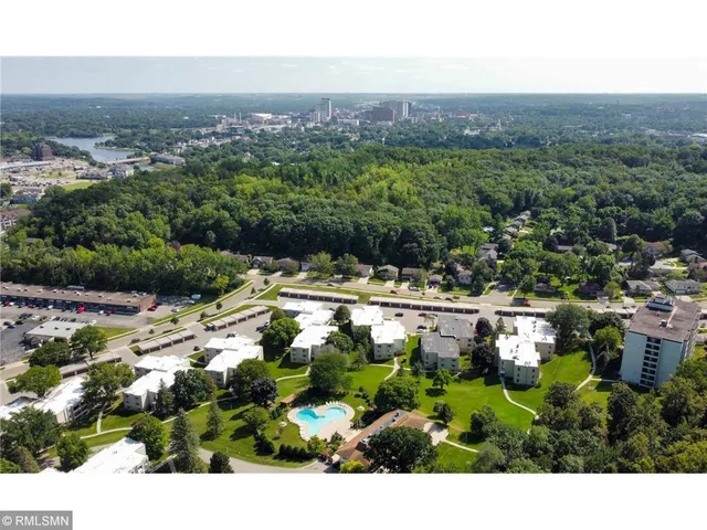 $130,000 | 625 19th Street Northwest, Unit 407, Rochester, MN 55901