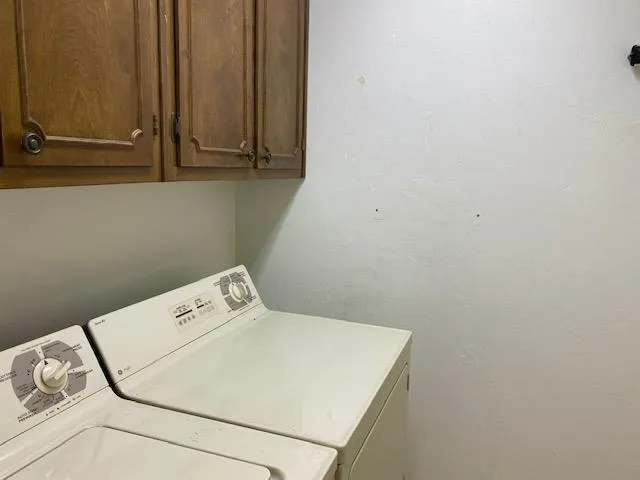 $2,100 | 2300 Aster Way, Tallahassee, FL 32308