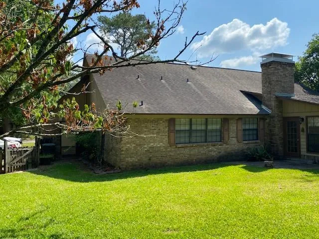 $2,100 | 2300 Aster Way, Tallahassee, FL 32308