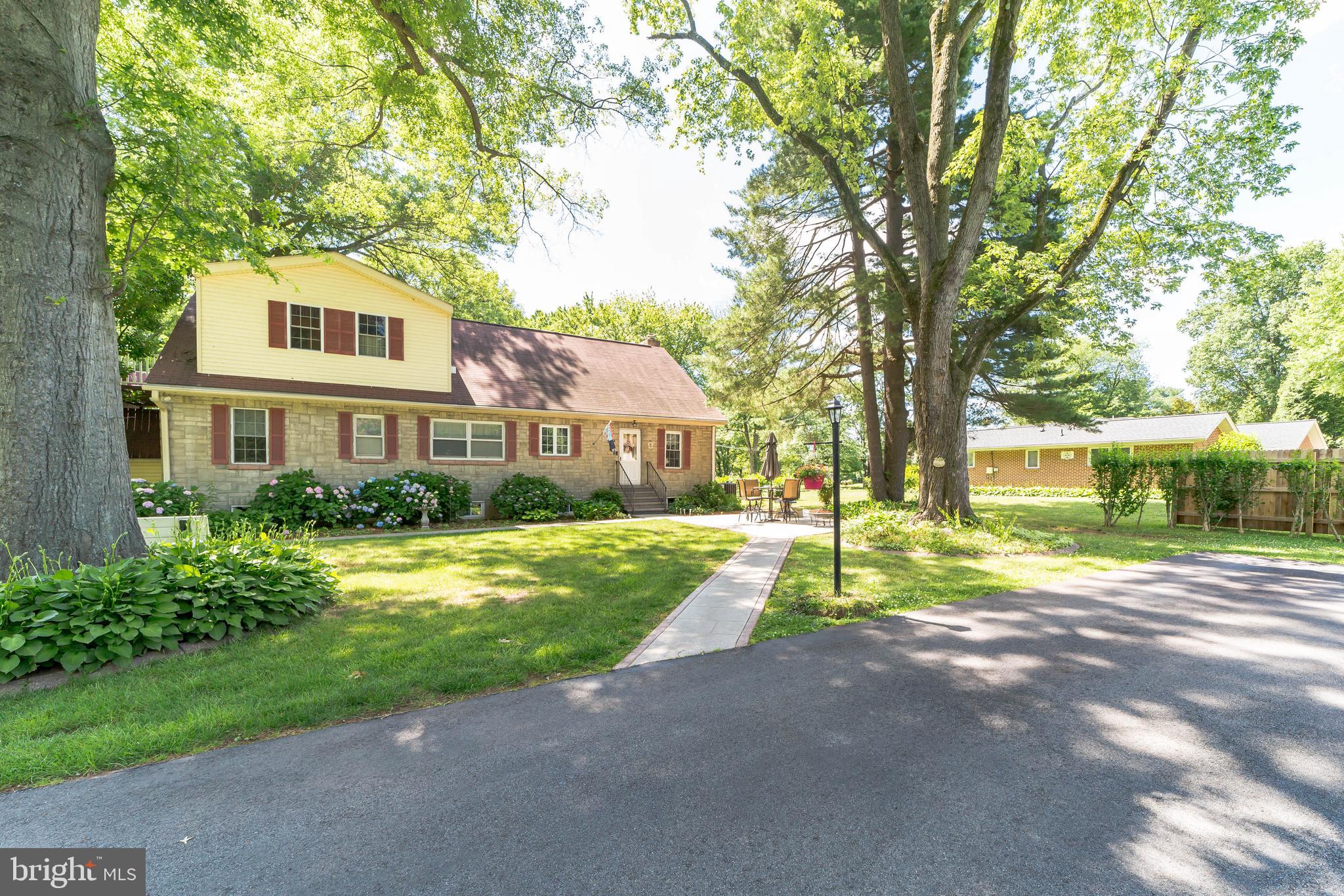1335 Melvin Road Phoenixville, PA 19460 - Photo 34 of 38 Driveway Parking