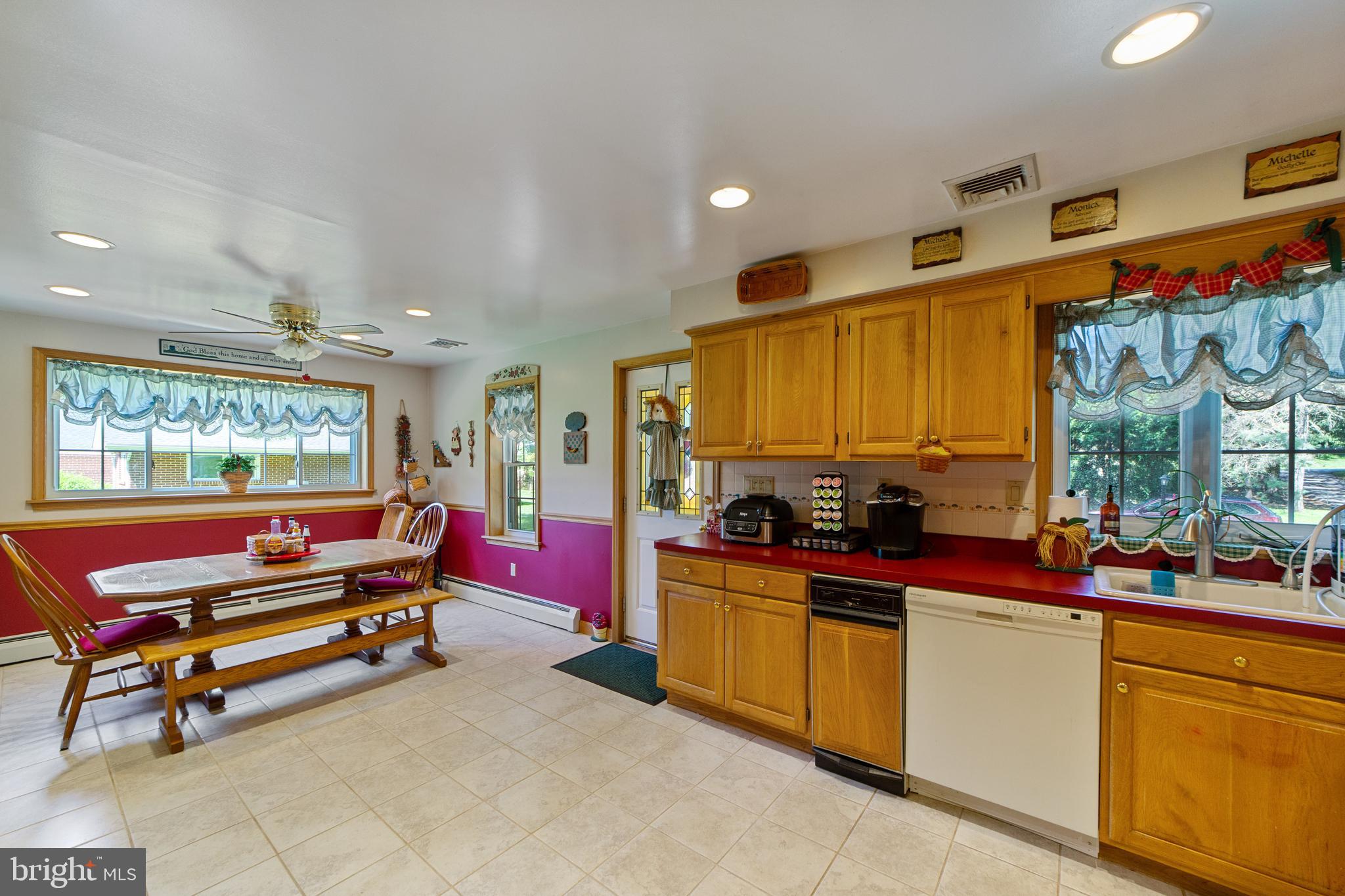 1335 Melvin Road Phoenixville, PA 19460 - Photo 5 of 38 Gallery Image 5