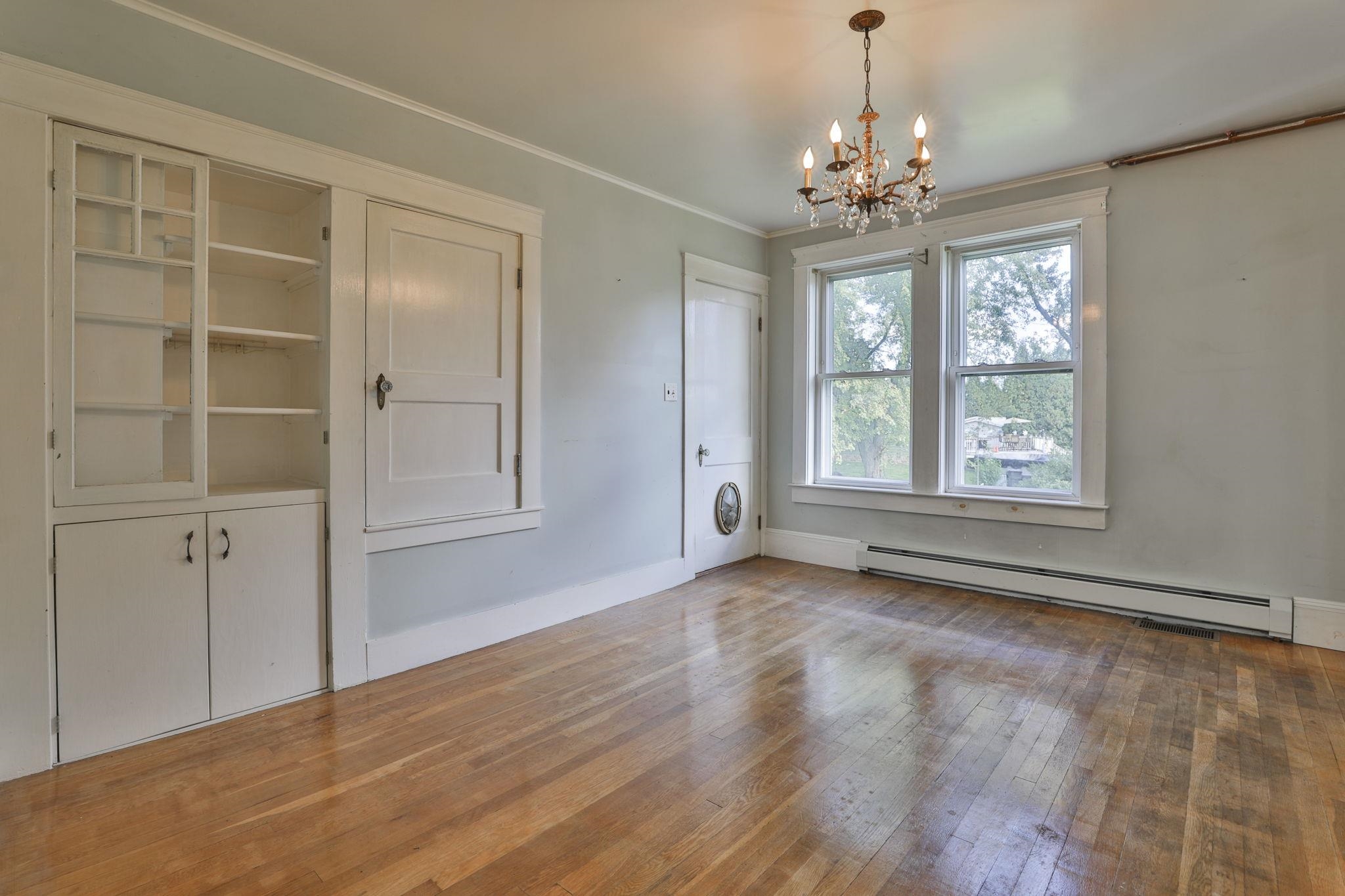 378 South Mammoth Road Manchester, NH 03109 - Photo 9 of 29 Gallery Image 9