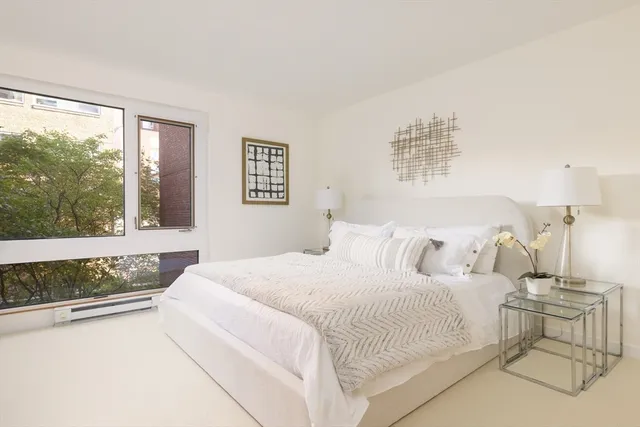 $3,000,000 | 975 Memorial Drive, Unit 209, Cambridge, MA 02138