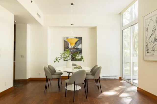 $3,000,000 | 975 Memorial Drive, Unit 209, Cambridge, MA 02138