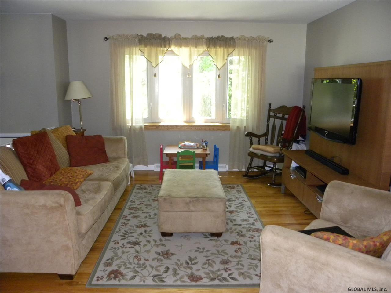 15 Sparrowbush Road Colonie, NY 12110 - Photo 3 of 20 Photo 3