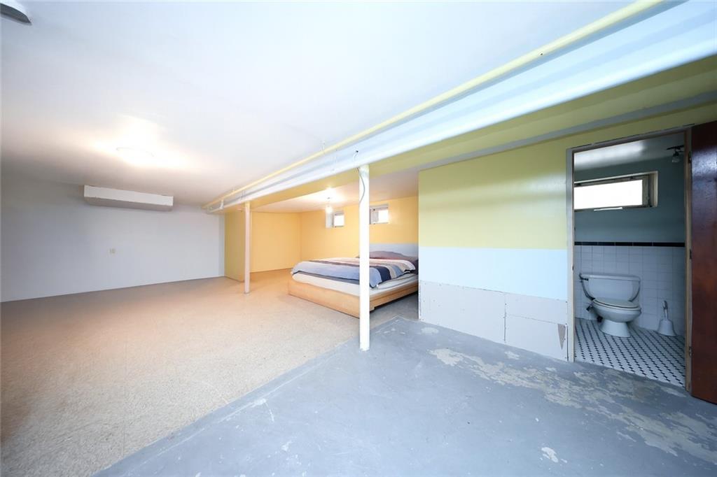 1049 Bay Ridge Parkway Brooklyn, NY 11228 - Photo 36 of 41 a view of an empty room