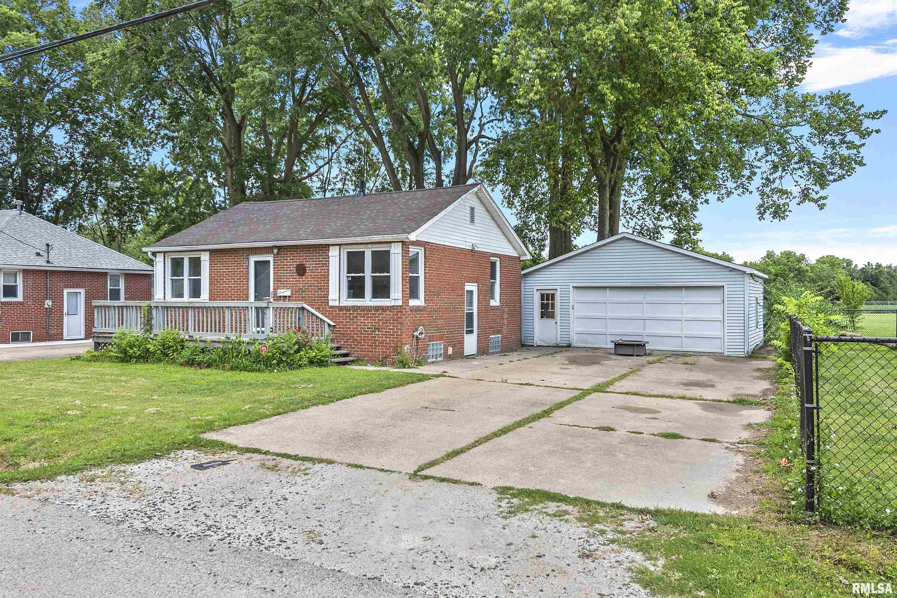 115 Aarup Street Springfield, IL 62703 - Photo 3 of 25