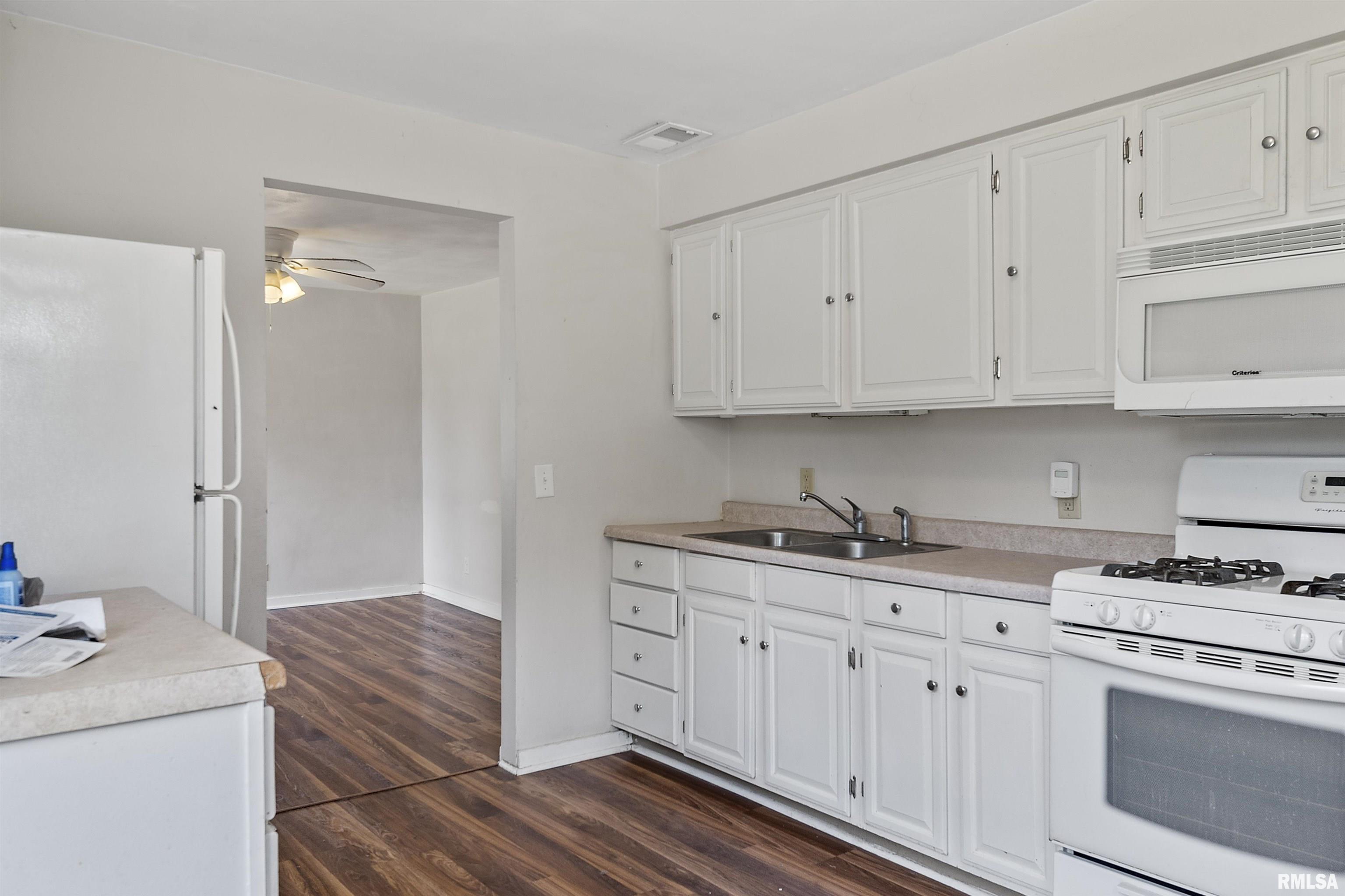 115 Aarup Street Springfield, IL 62703 - Photo 10 of 25