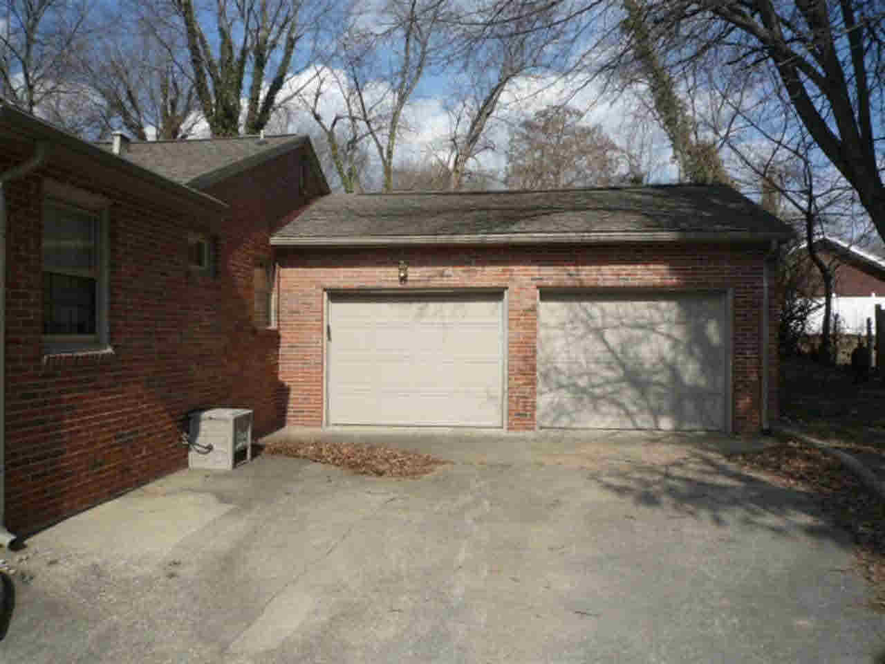 1400 Audubon Road Vincennes, IN 47591 - Photo 5 of 5 Gallery Image 5