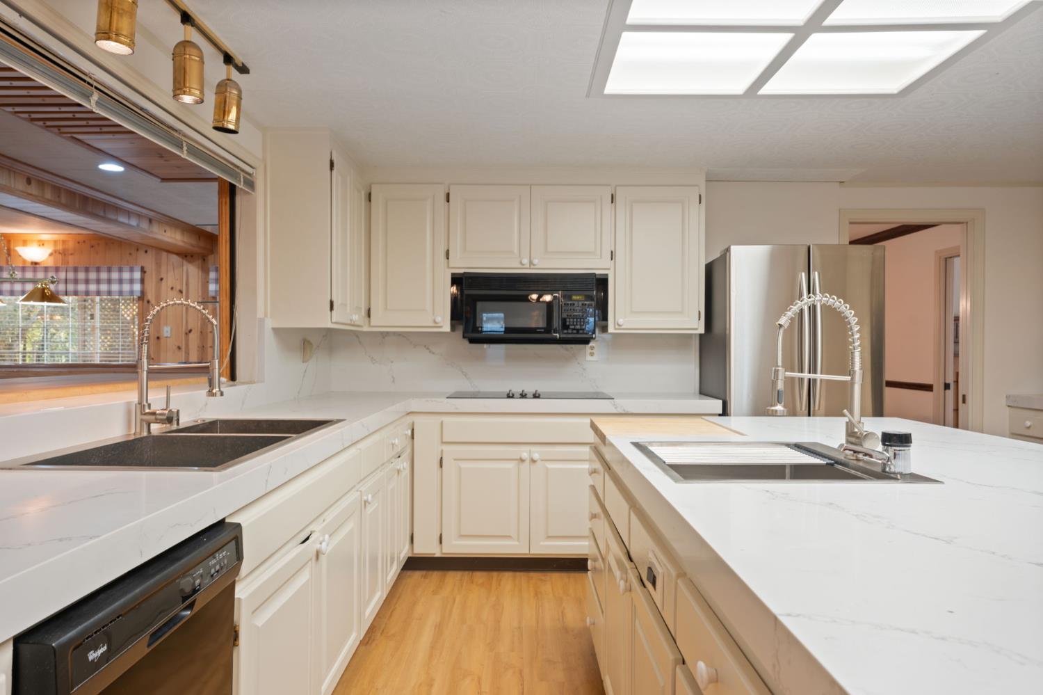 4016 Quartz Drive Santa Rosa, CA 95405 - Photo 29 of 98