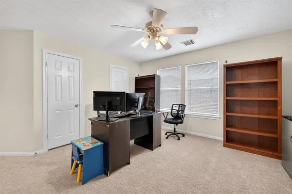 $340,000 | 7914 Ingle Oak Drive, Houston, TX 77041