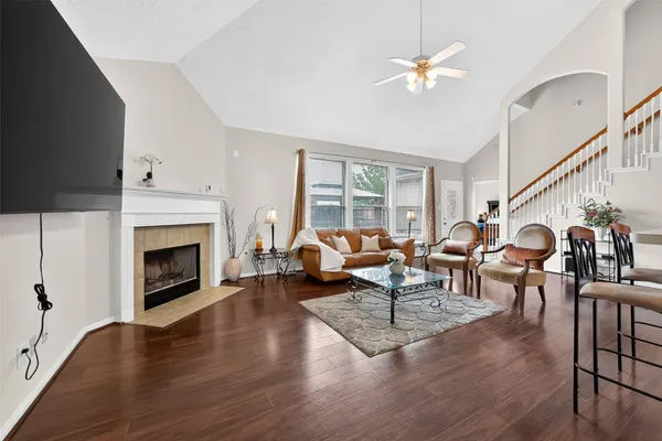$340,000 | 7914 Ingle Oak Drive, Houston, TX 77041
