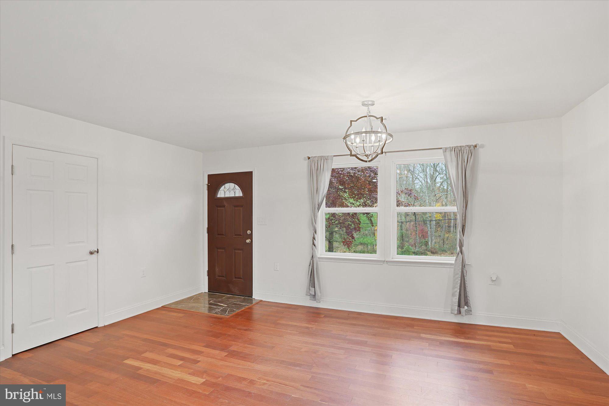 152 McCleary Road Elkton, MD 21921 - Photo 8 of 23 Living area