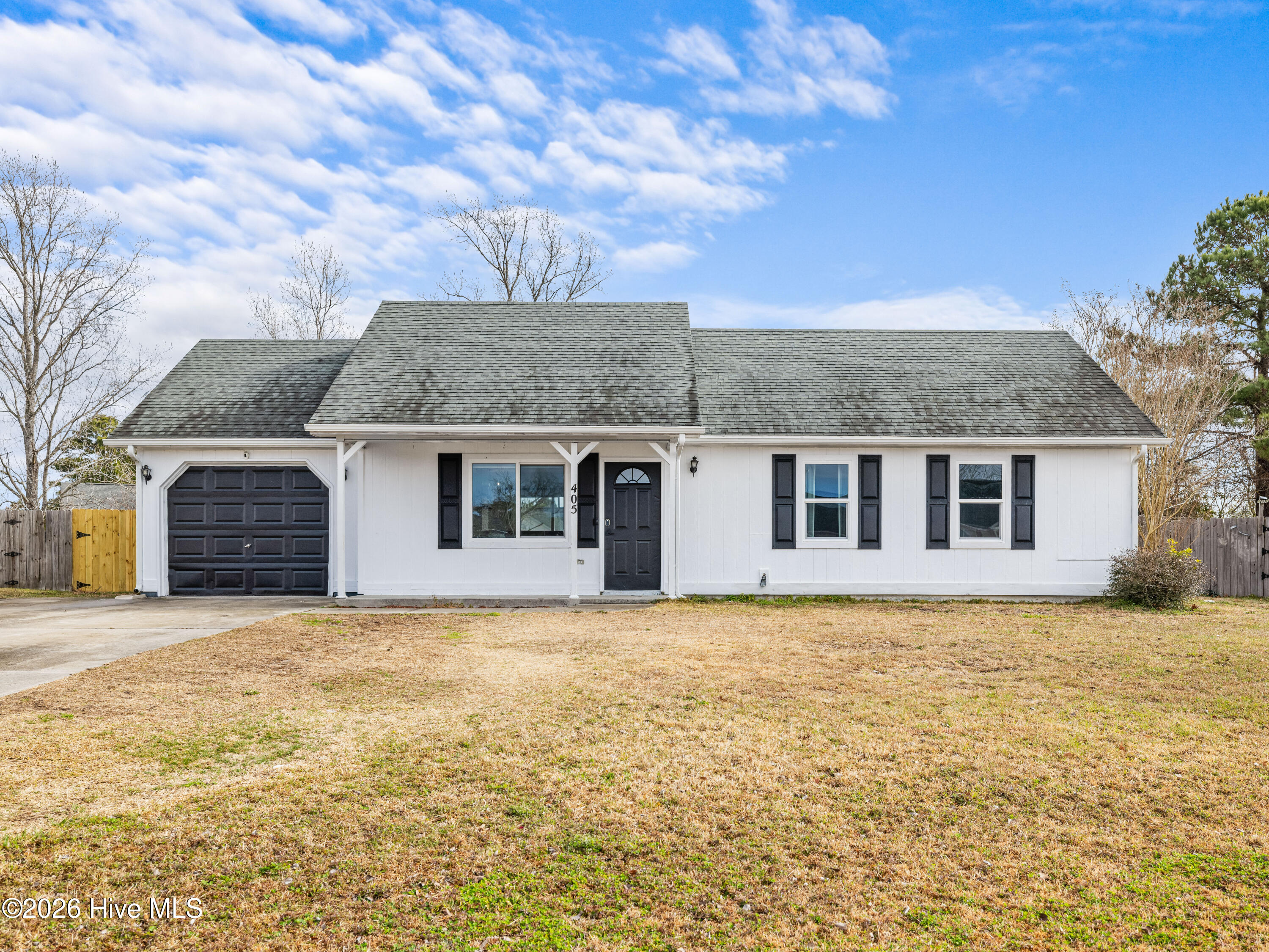 405 Hooks Lane Hubert, NC 28539 - Photo 2 of 40 A02A0002