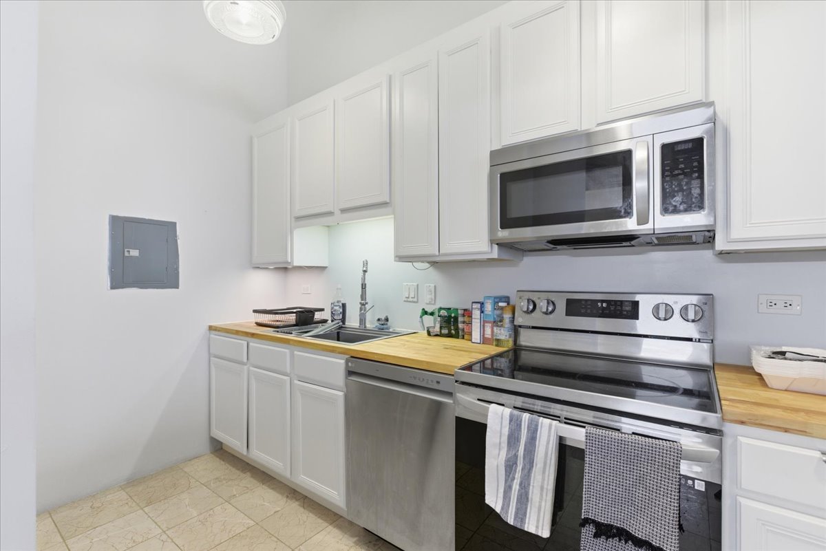 801 South Wells Street, Unit 1006 Chicago, IL 60607 - Photo 13 of 18