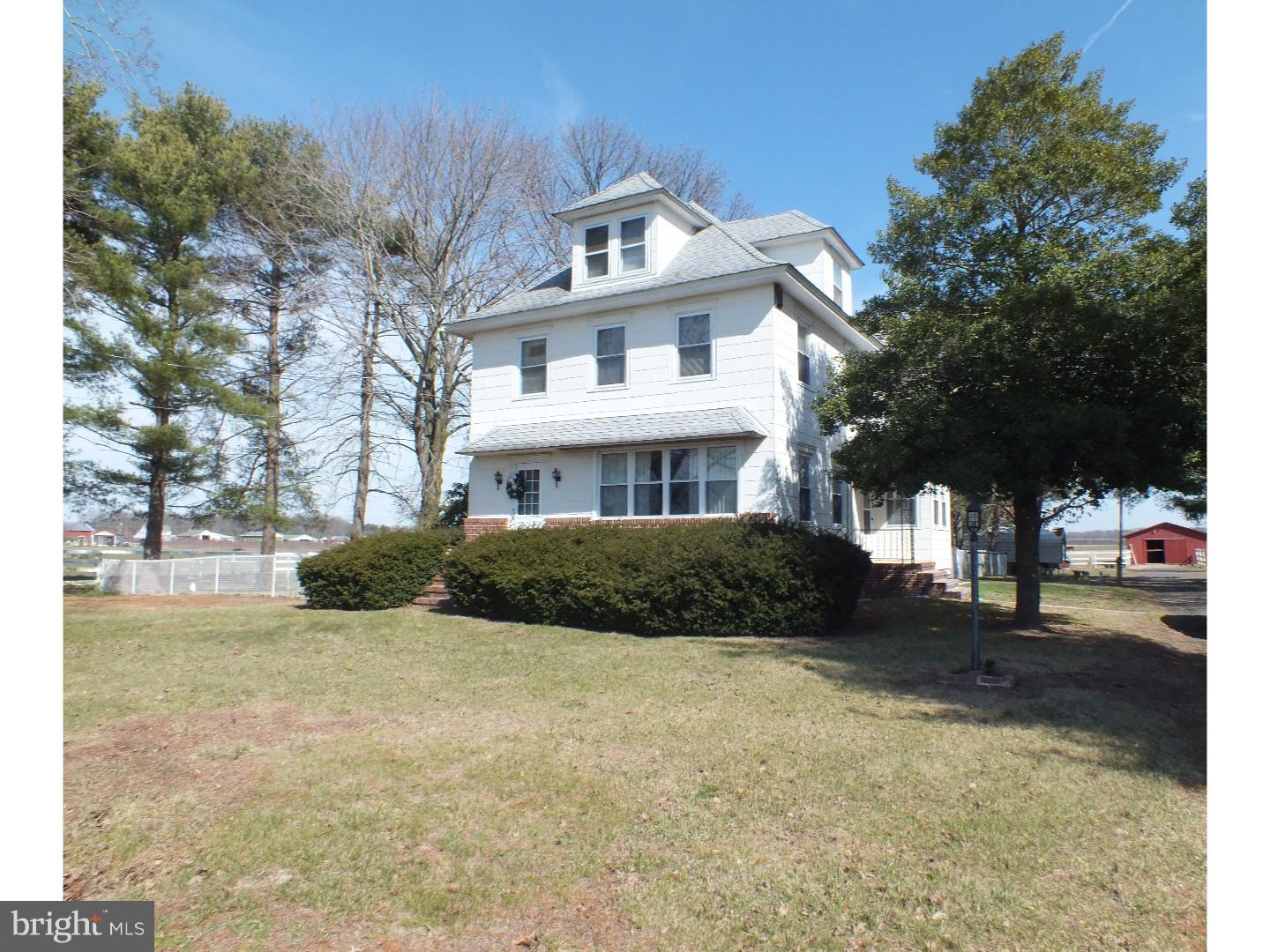 204 Carranza Road Vincentown, NJ 08088 - Photo 2 of 25