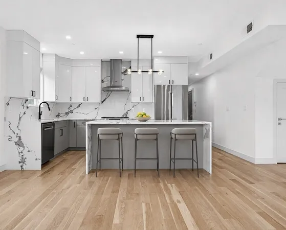 $1,094,900 | 21 B Kent Court, Unit B, Somerville, MA 02143