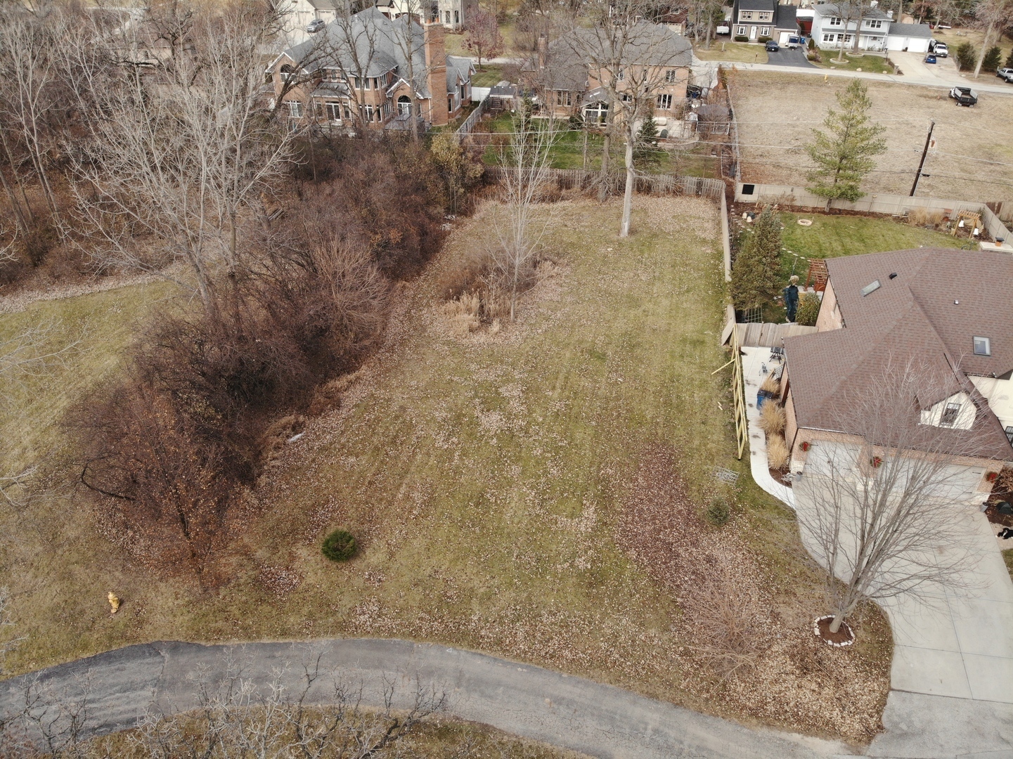 692 White Pine Road Addison, IL 60101 - Photo 4 of 5 a view of fountain