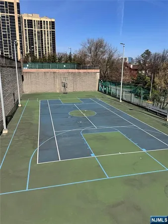 $3,000 | 200 Winston Drive, Unit 3011, Cliffside Park, NJ 07010