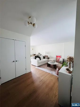 $3,000 | 200 Winston Drive, Unit 3011, Cliffside Park, NJ 07010