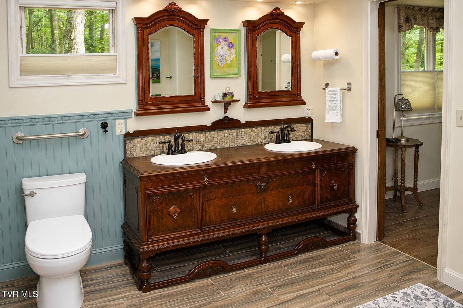 282 Ripshin Lake Road Roan Mountain, TN 37687 - Photo 46 of 72 Primary Bathroom