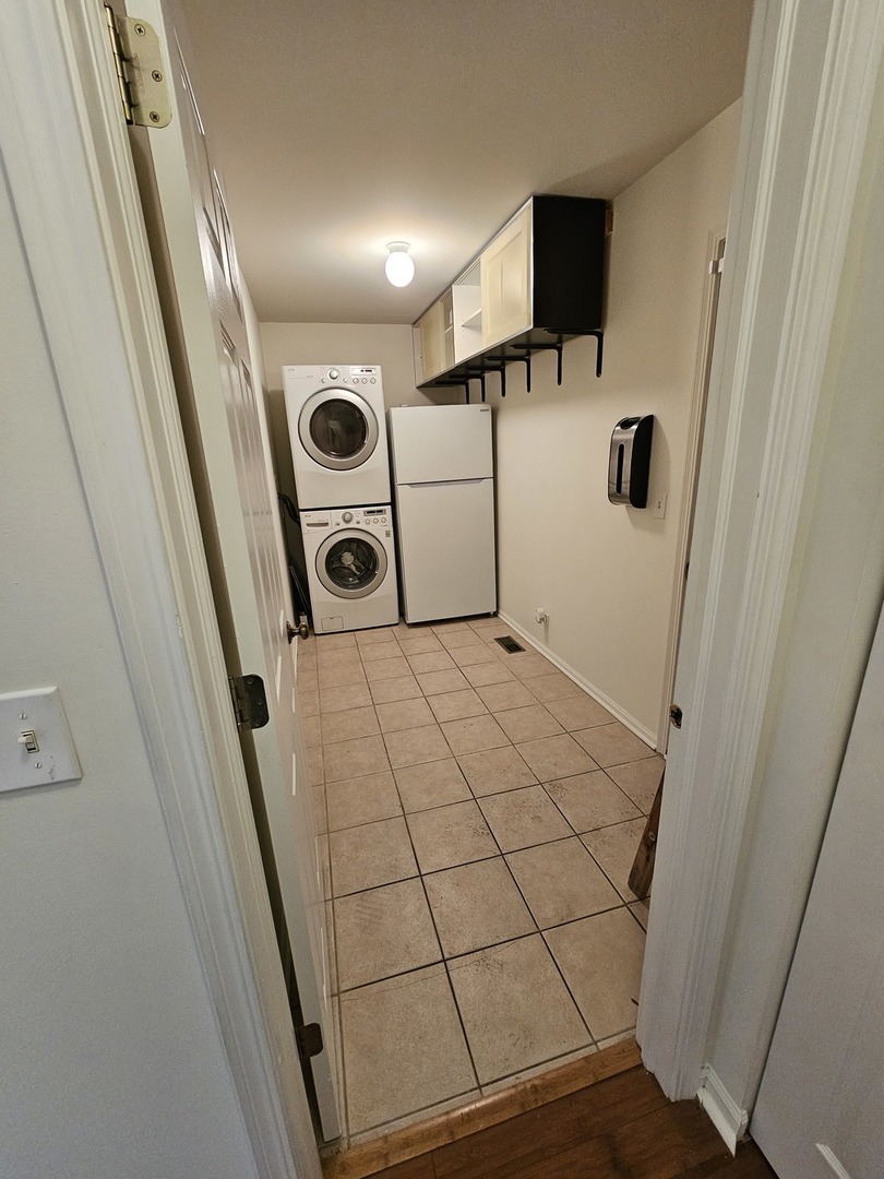 847 Teasel Lane Aurora, IL 60504 - Photo 21 of 46 a view of a storage and utility room with a sink