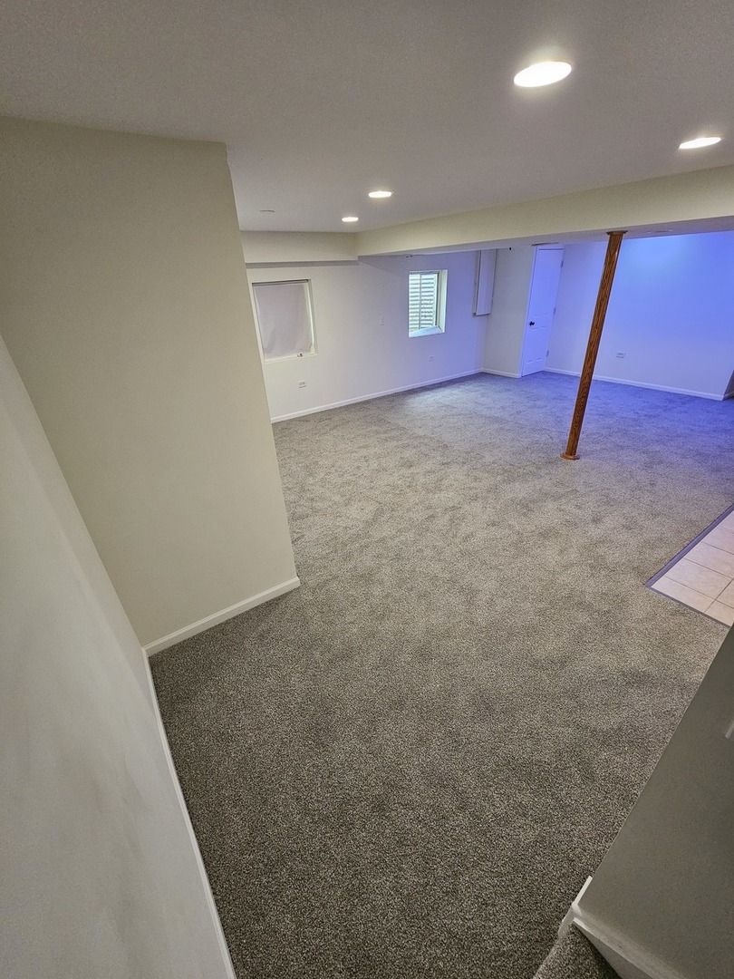 847 Teasel Lane Aurora, IL 60504 - Photo 37 of 46 a view of an empty room