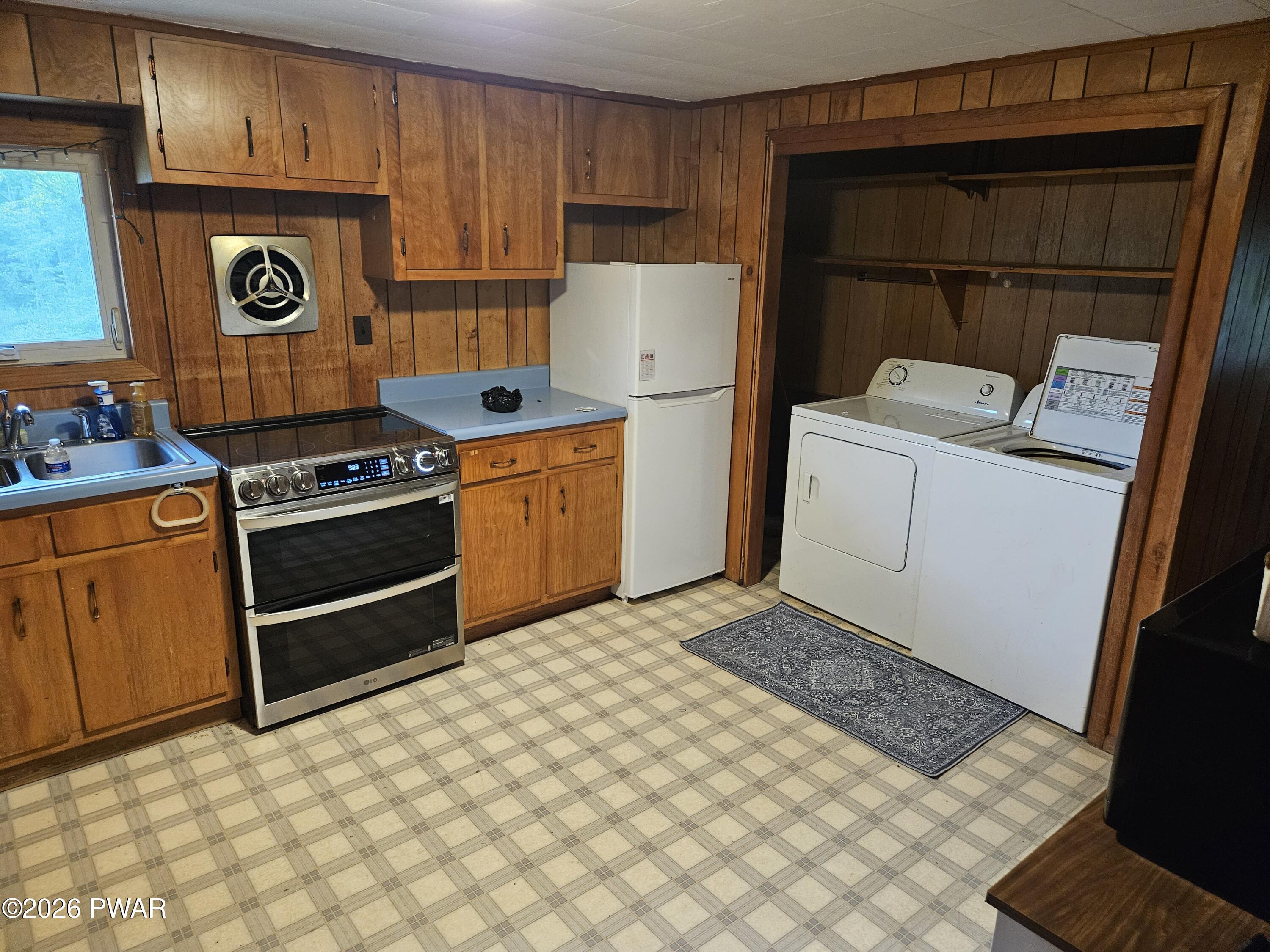 106 Schields Lane Shohola, PA 18458 - Photo 4 of 12