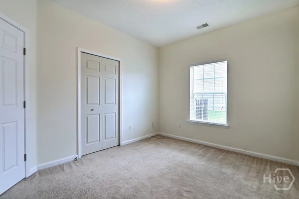 $1,975 | 20 Evergreen Oak Drive, Richmond Hill, GA 31324