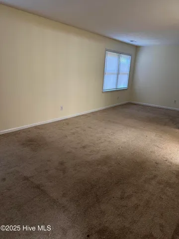 $1,900 | 3439 Regency Drive, Wilmington, NC 28412